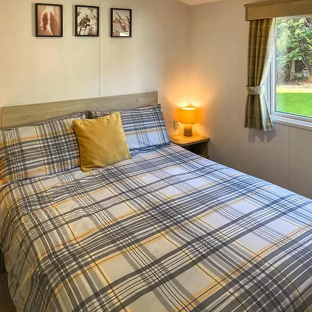 Meridan Birkham 2 - Uk48531 Knaresborough